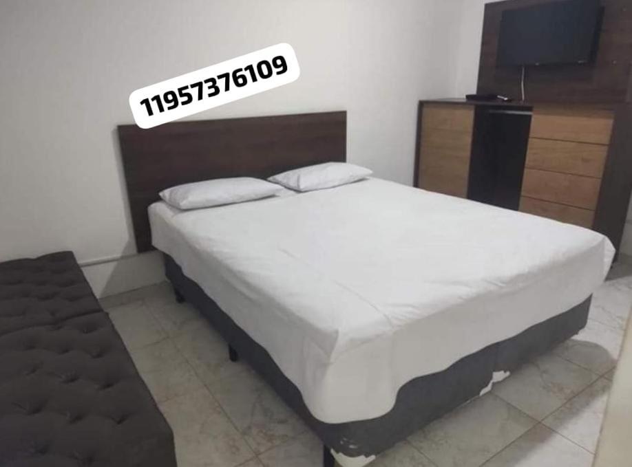 Apartamento Mobiliado Predio Frente Ao Mar Sao Vicente  Ngoại thất bức ảnh